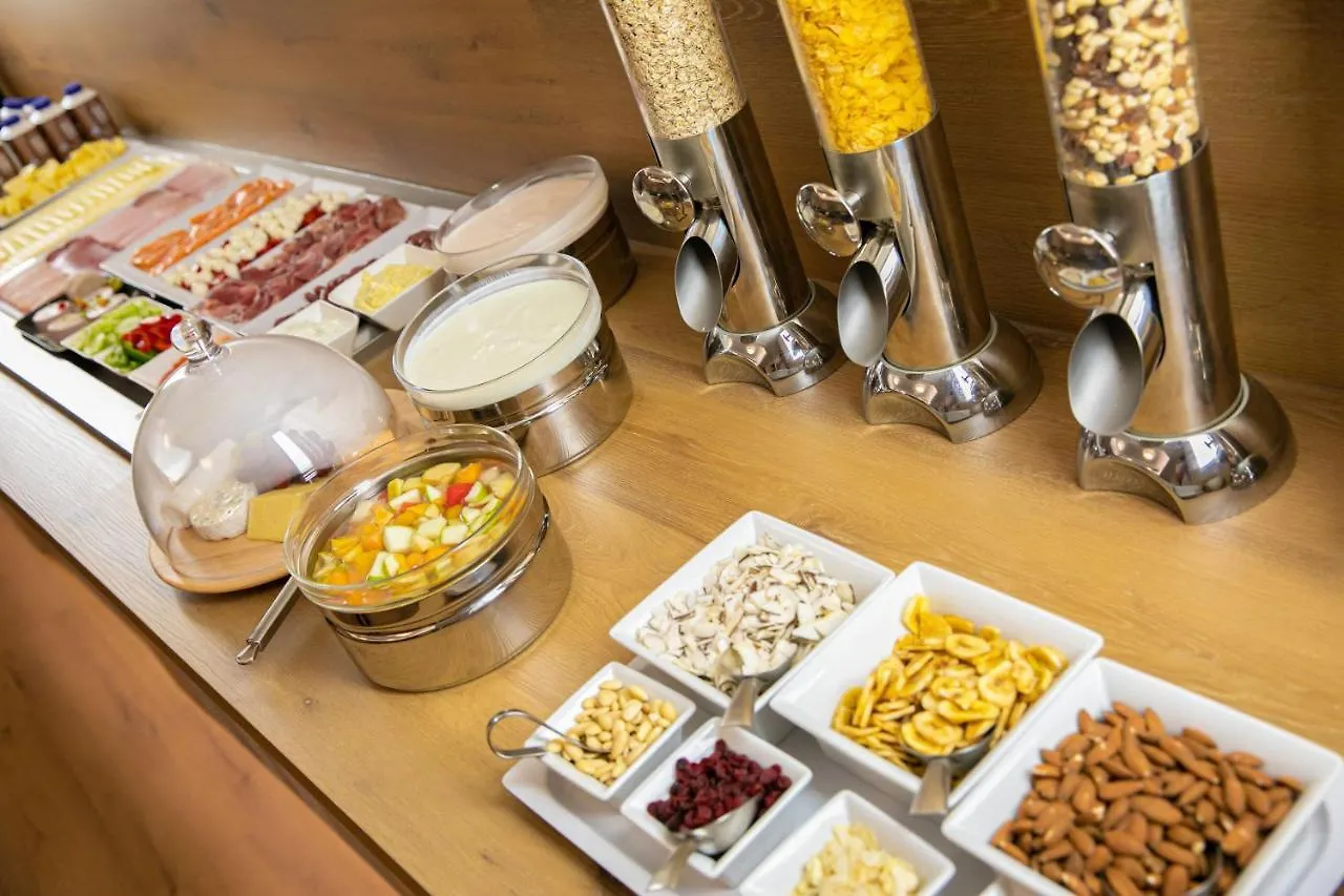****  שווכאט Das Reinisch Hotel - Near Vienna Airport אוסטריה
