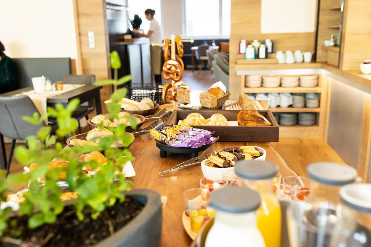 Das Reinisch Hotel - Near Vienna Airport Schwechat 4*,