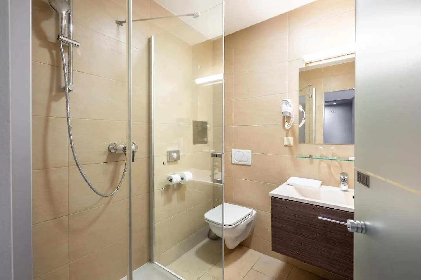 Das Reinisch Hotel - Near Vienna Airport Schwechat