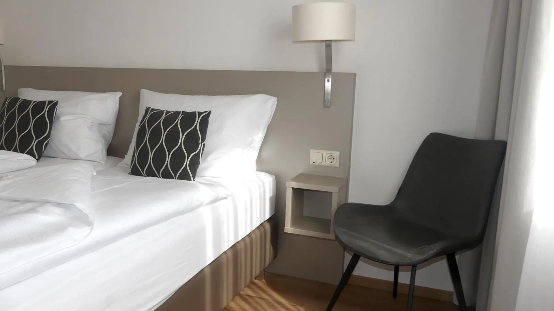 Das Reinisch Hotel - Near Vienna Airport Schwechat 4*,