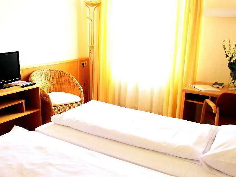 Das Reinisch Hotel - Near Vienna Airport Schwechat 4*,